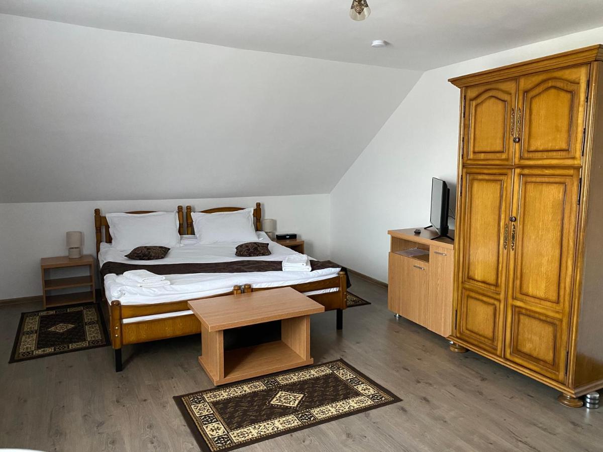 Casa Sonya Apartment Aninoasa Екстериор снимка