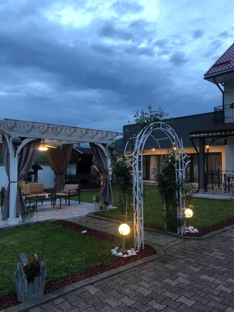 Casa Sonya Apartment Aninoasa Екстериор снимка