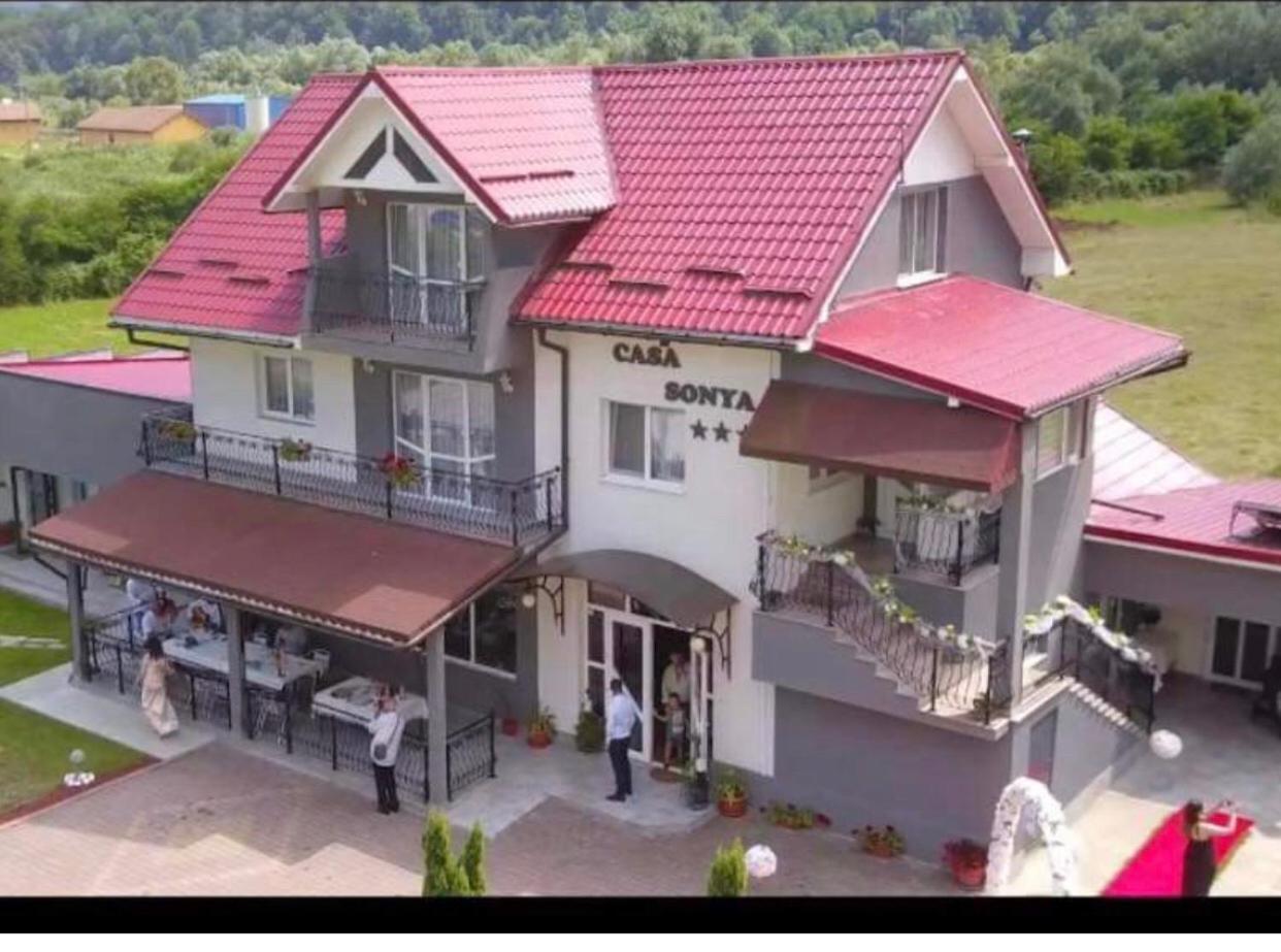 Casa Sonya Apartment Aninoasa Екстериор снимка