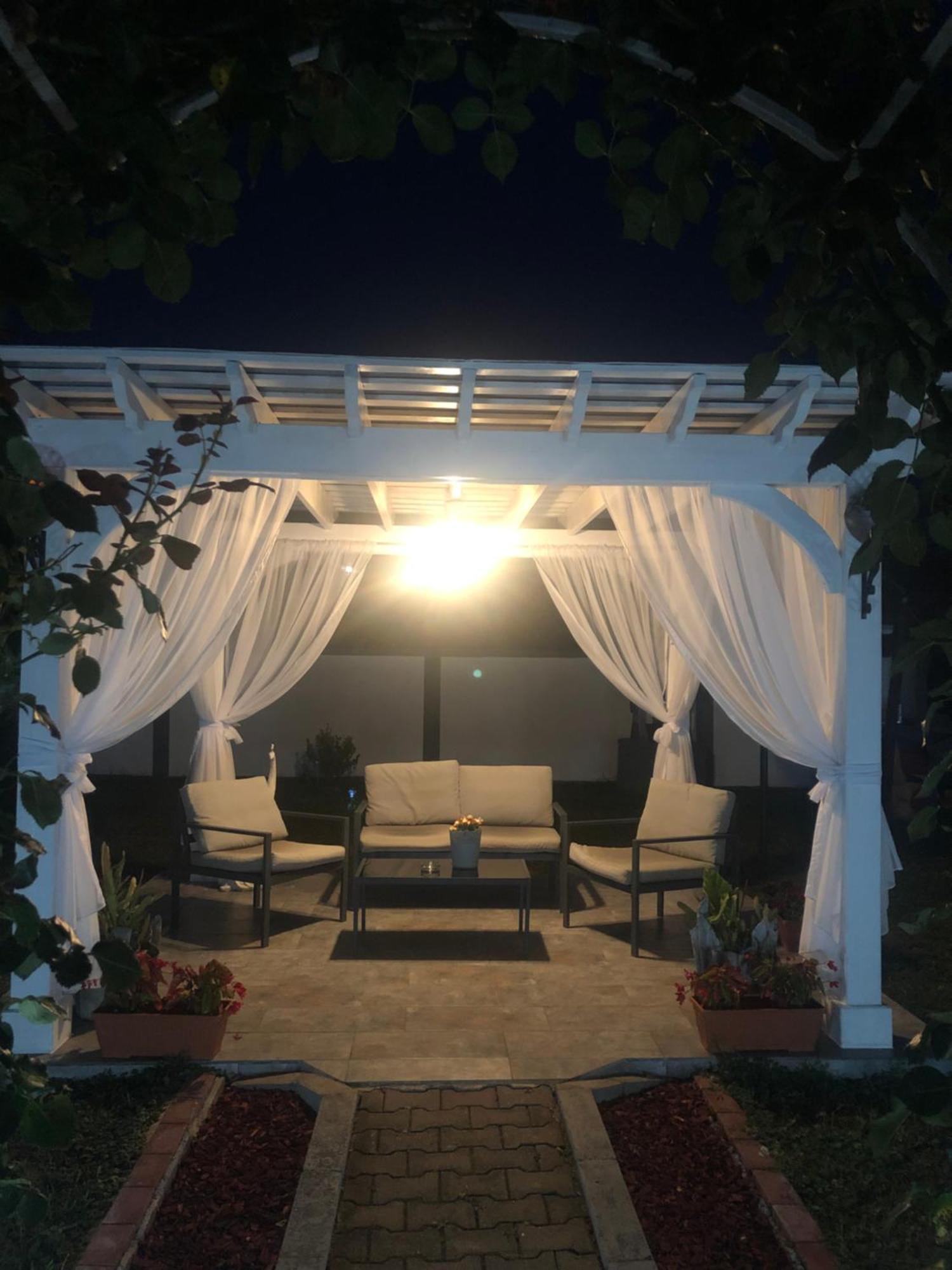 Casa Sonya Apartment Aninoasa Екстериор снимка